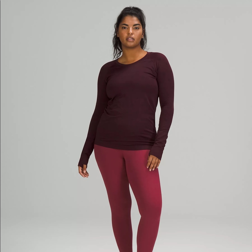 Lululemon Swiftly Tech Long Sleeve Shirt 2.0
Yogo Pop Cassis / Black NWT